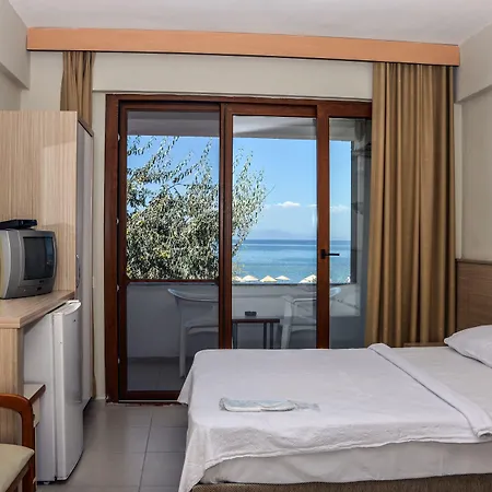 Hotel Dikelya *
